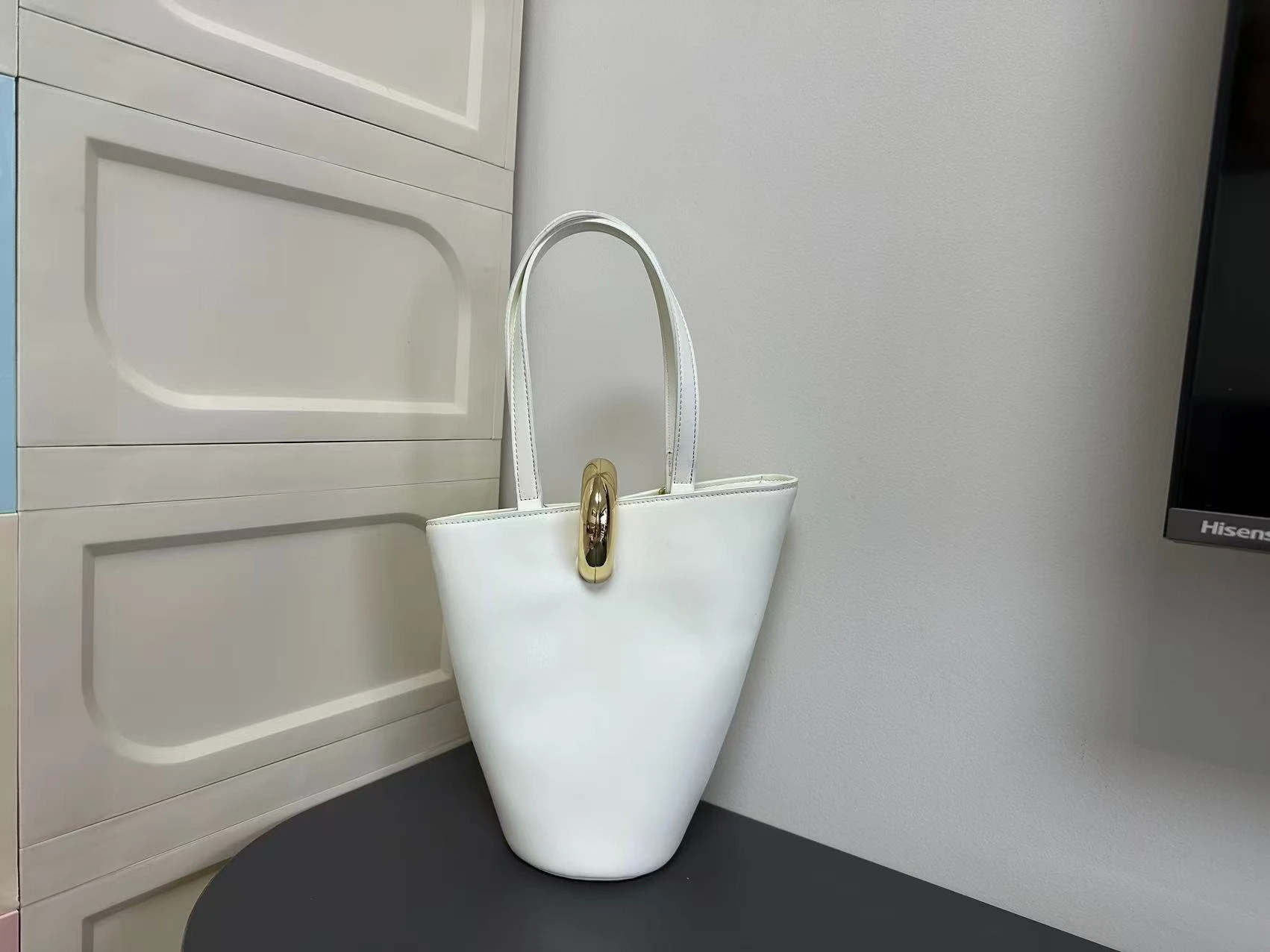 Vintage women handbag new versatile commuting style simple buckle bag shoulder bag