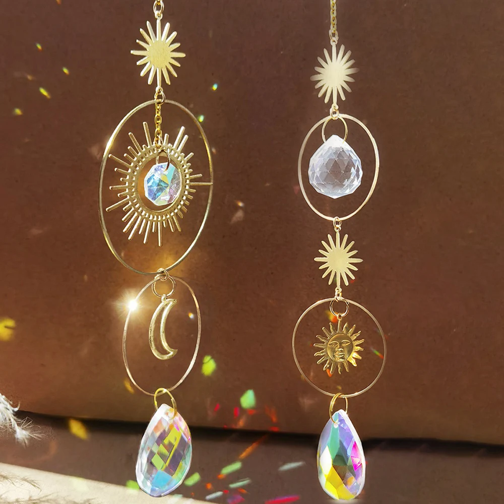 2 Pièces Attrape Soleils, Chakra Arc en Ciel en Cristal Capteur de Sun  Catcher, Attrape Soleil en Verre pour fenêtre pour Décoration de Jardin  Maison : : Jardin