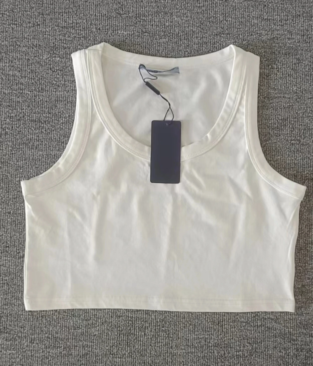 

Classic style triangular logo U-neck pure cotton slimming short vest