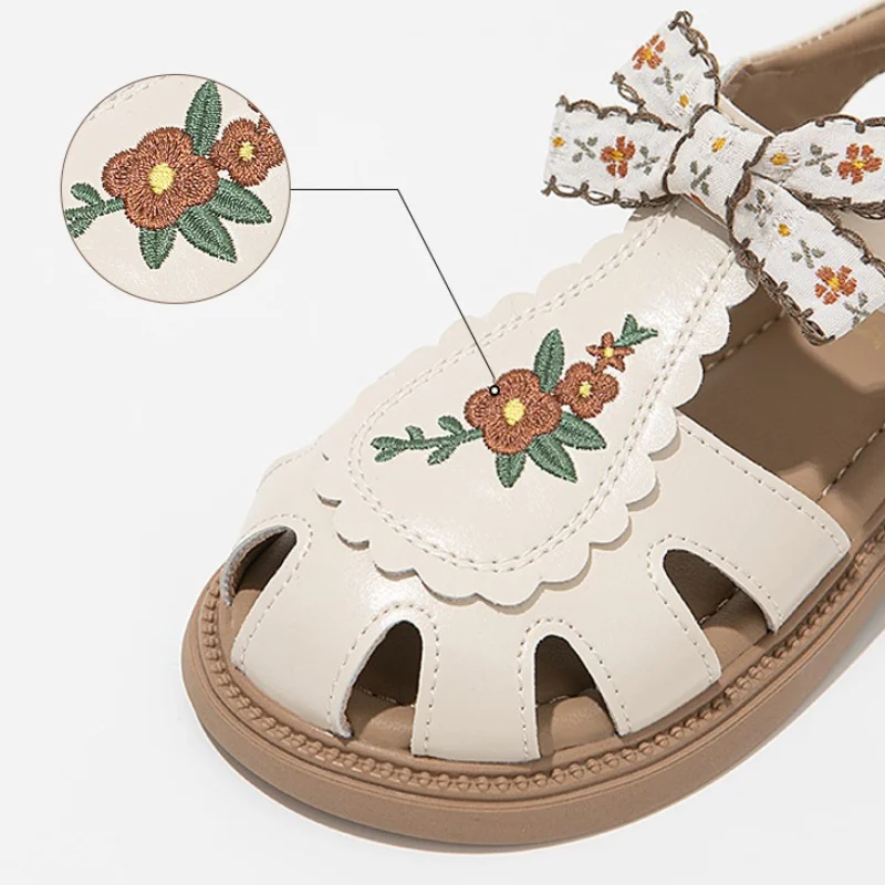 Unishuni Baby Girls Sandal Princess Soft Sole Summer Sandal Child Close Toed Bowknot Beach Shoe with Embroidery Flower Beige 2