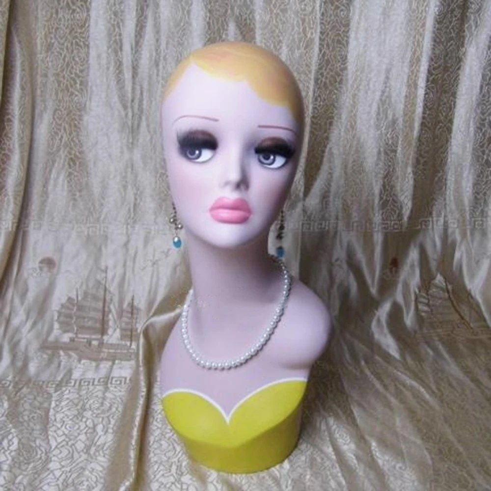 

Pale Green Feminine Retro Model Head