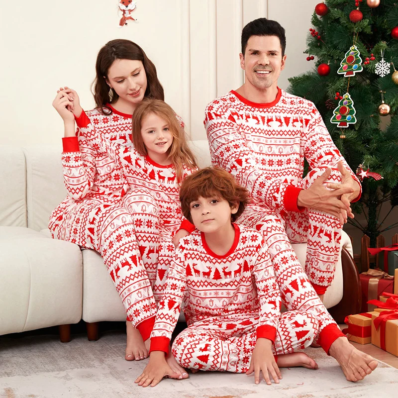 thumbnail image 2 of Conjuntos de pijamas a juego para toda la familia con estampado clásico de alce rojo para adultos, papá, madre e hija, ropa de dormir, pijamas, 2 of 5