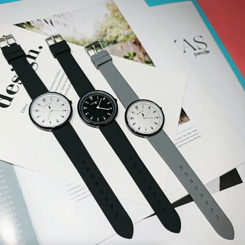 Orologio impermeabile in silicone elegante e semplice, display 24 ore, adatto per personale medico, studenti e uomini e donne - Image 3