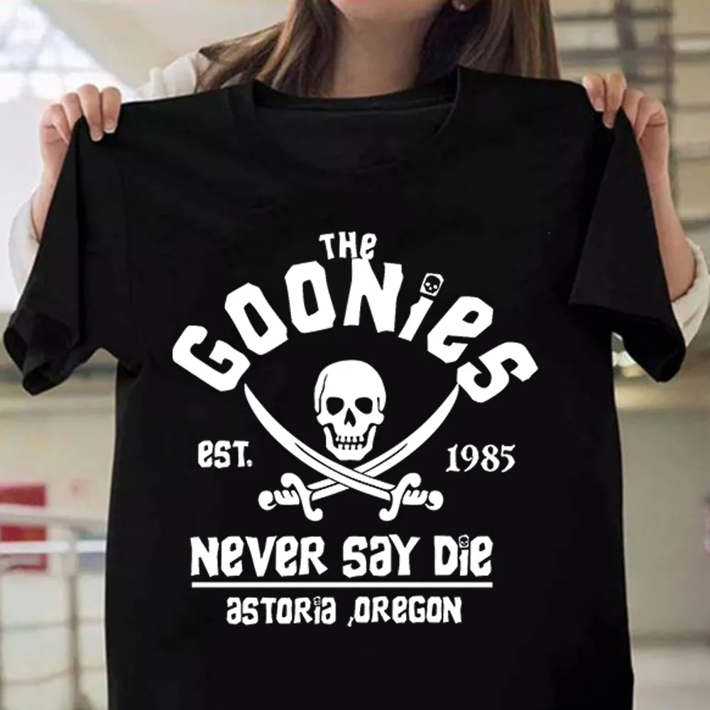 Cooler Schädel die Goonies est.1995 sagen nie sterben Astoria Oregon Print T-Shirts für Frauen Sommer mode lässig Kurzarm rund – Detail 2