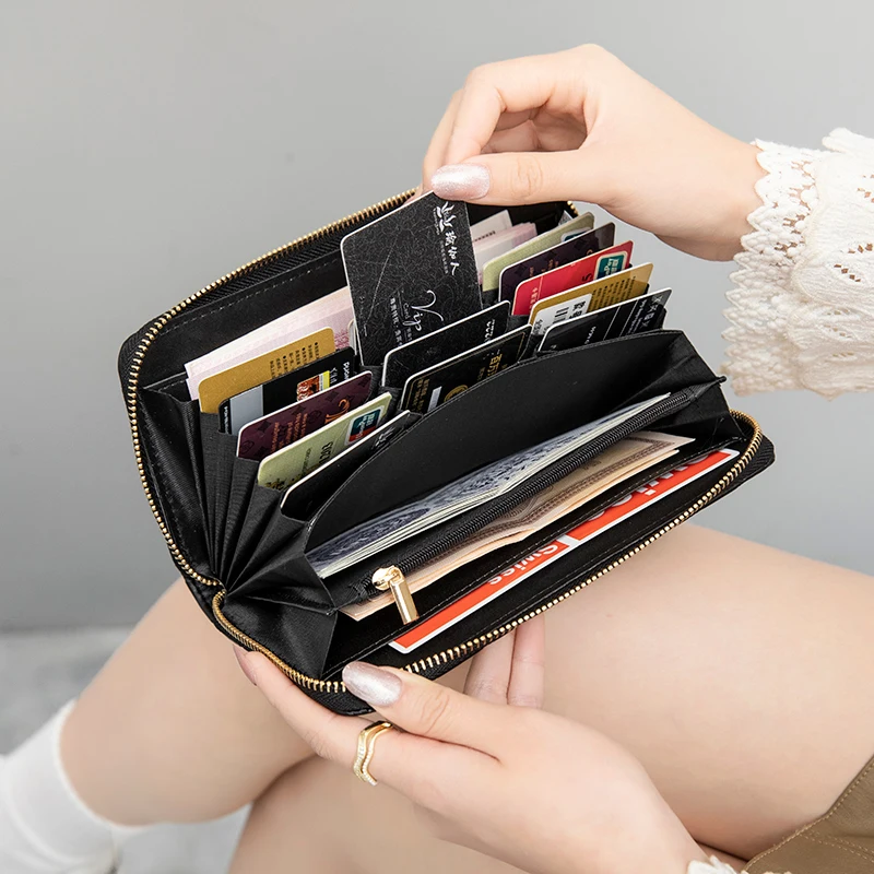 Elegant Quilted Women's Multi-Functional Wallet - Solid Color Long Design