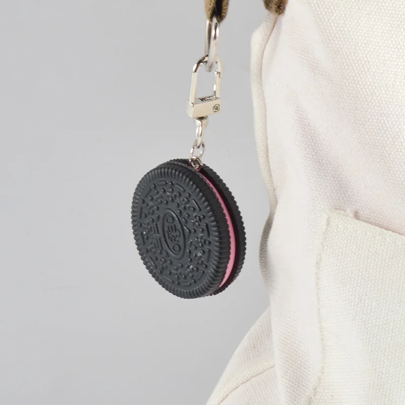 Oreo Cookie brelok uroczy moda kreatywne jedzenie zabawny Model Cookie do torby samochodu wisiorek biżuteria na prezent dla przyjaciół butikowy prezent