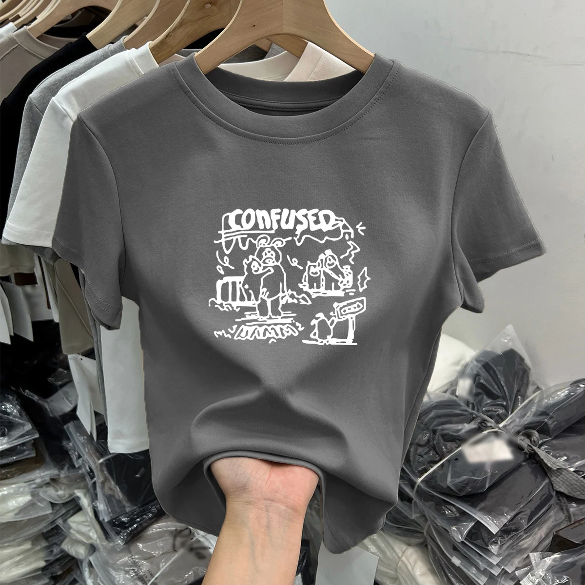 Charcoal gray [letter piggy white]