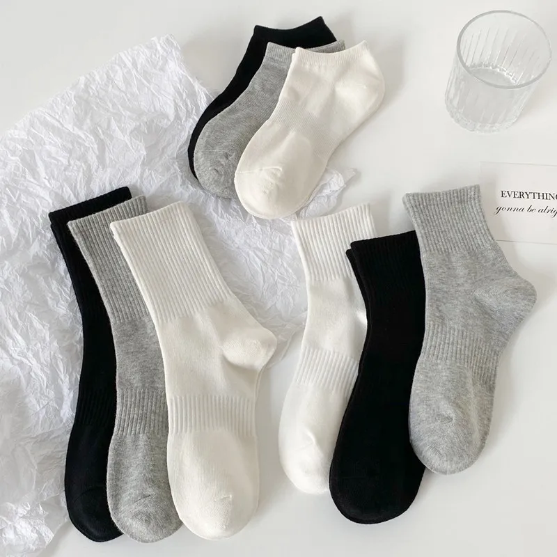 

Mid-Calf Length Autumn and Winter Sports Socks Pure Cotton