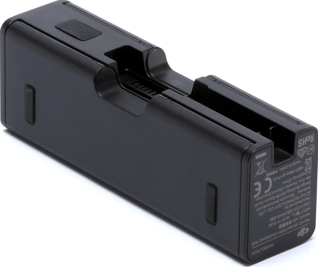 Moyeu de batterie quasi neuf pour DJI Mavic Air 1 avec batterie insérée, illustrant la recharge facile