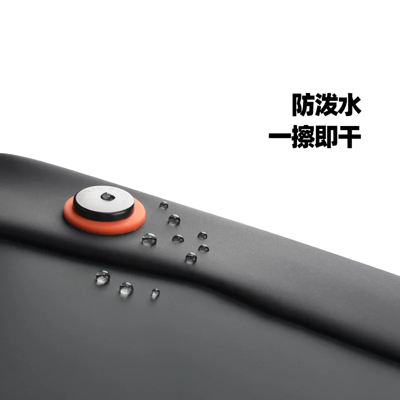 Рисунок 4 - Мужская нагрудная сумка