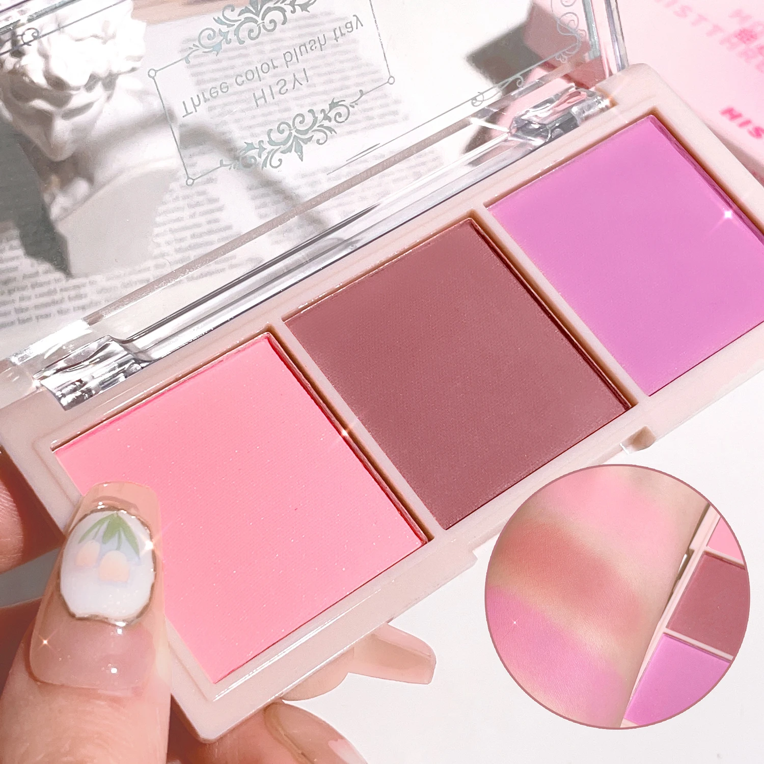 أحمر خدود HISYI بثلاثة ألوان بلون طبيعي يقدم مسحوق...