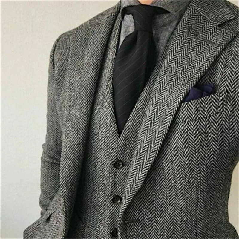 Formal black suits are suitable for formal occasions, balls, concerts, parties, business dresses and weddings