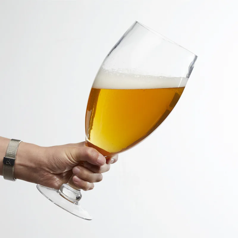Extra Large Wine Glass Large Capacity Giant Beer Mug Plastic Fish Tank Goblet Dessert Cake Cup for Bars and Restaurants
