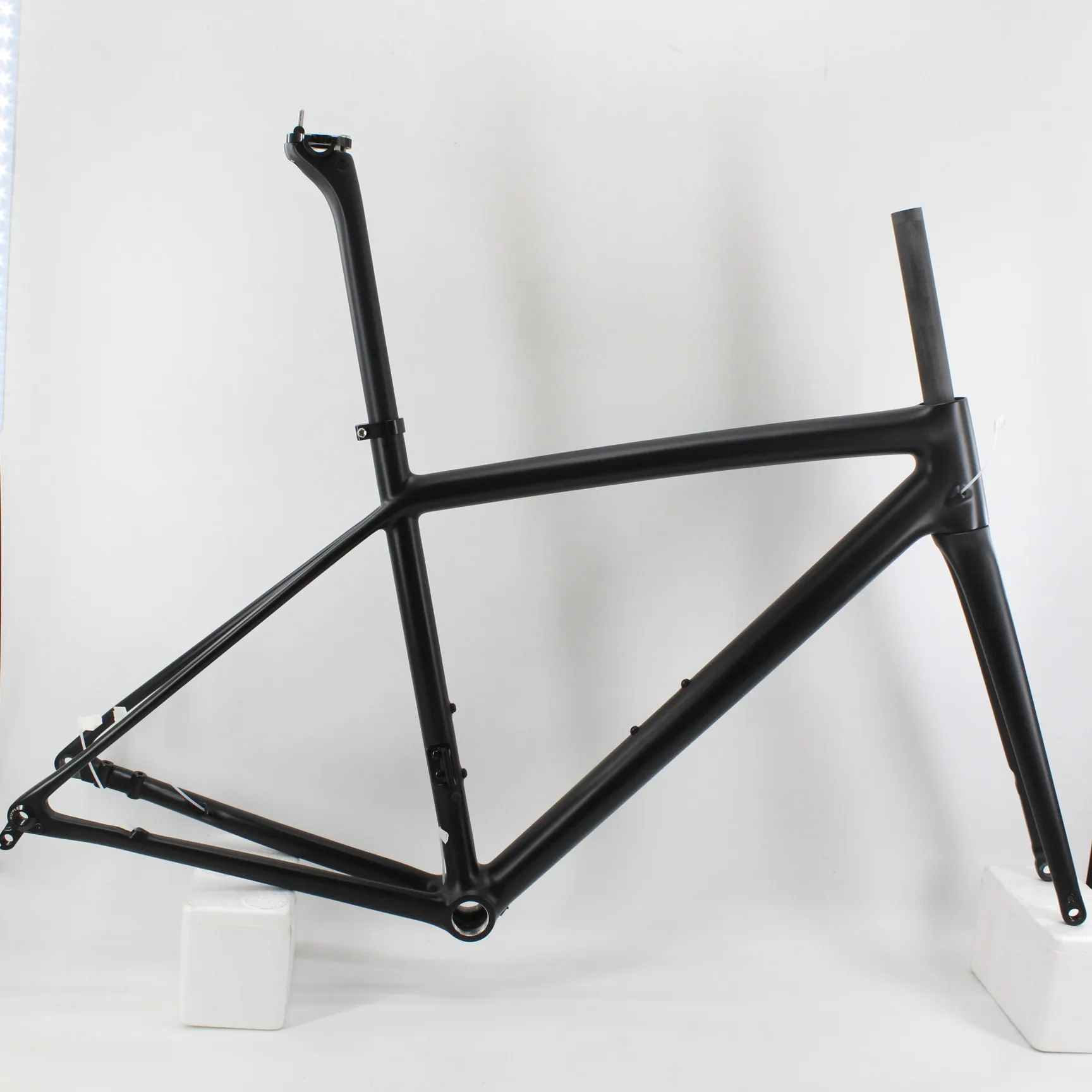 Newest lightest 700C Racing Road Bike Matt UD Full Carbon Fibre Bicycle