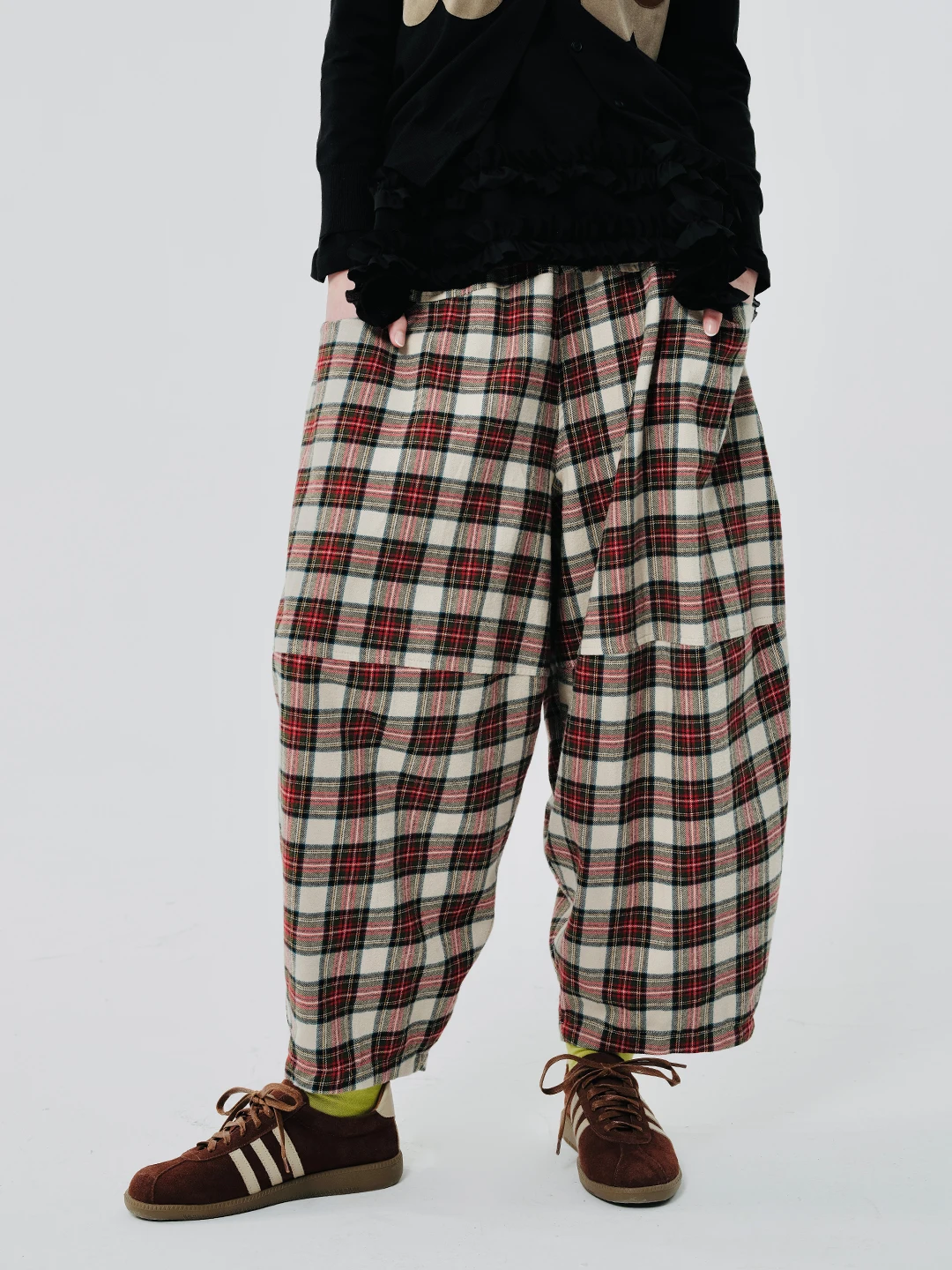 IMAKOKONI original design brown plaid loose casual fashion wide leg pants nine-quarter pants 244549