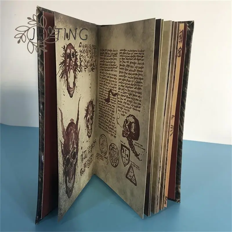 Necronomicon Dark Magic Book Demon Evil Dead Evening Book Altare Cerimonia Prop Book Collection Soggiorno Decorazione Desktop