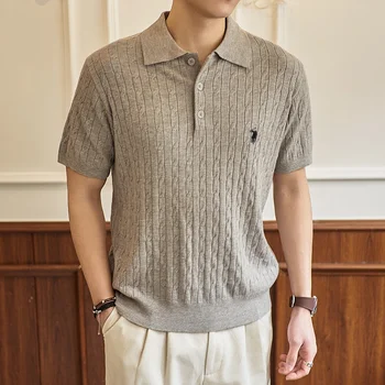 T-shirt in maglia di lusso di alta gamma da uomo con colletto ricamo a forma di pony design estivo di tendenza polo casual a maniche corte da golf