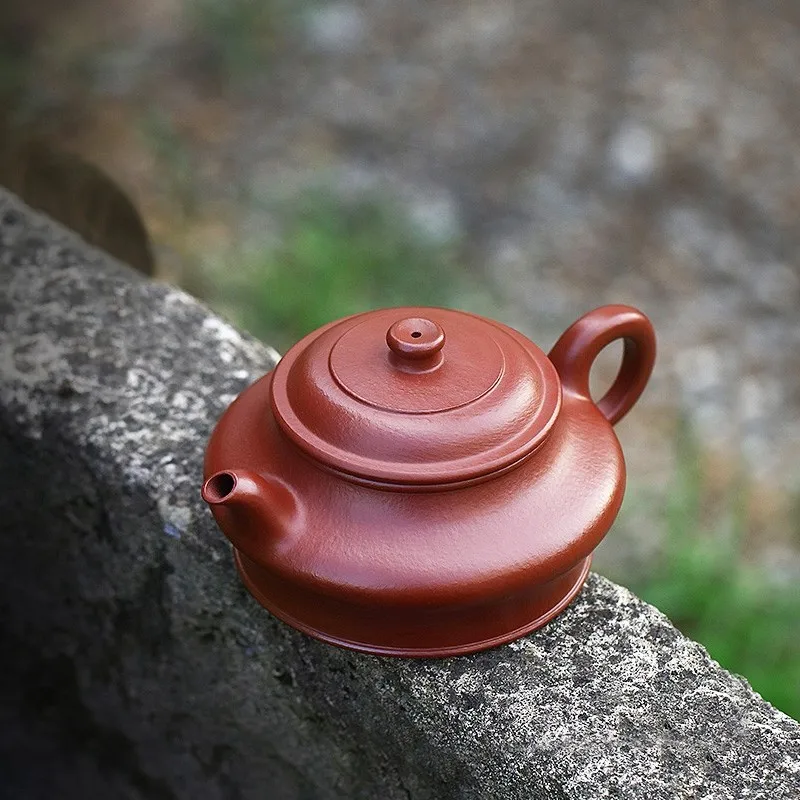 

Zanghutianxia Yixing Purple Clay Pot Handmade Household Teapot Single Teapot Raw Ore Red Zhu Mud Small Capacity Kung Fu Tea Set