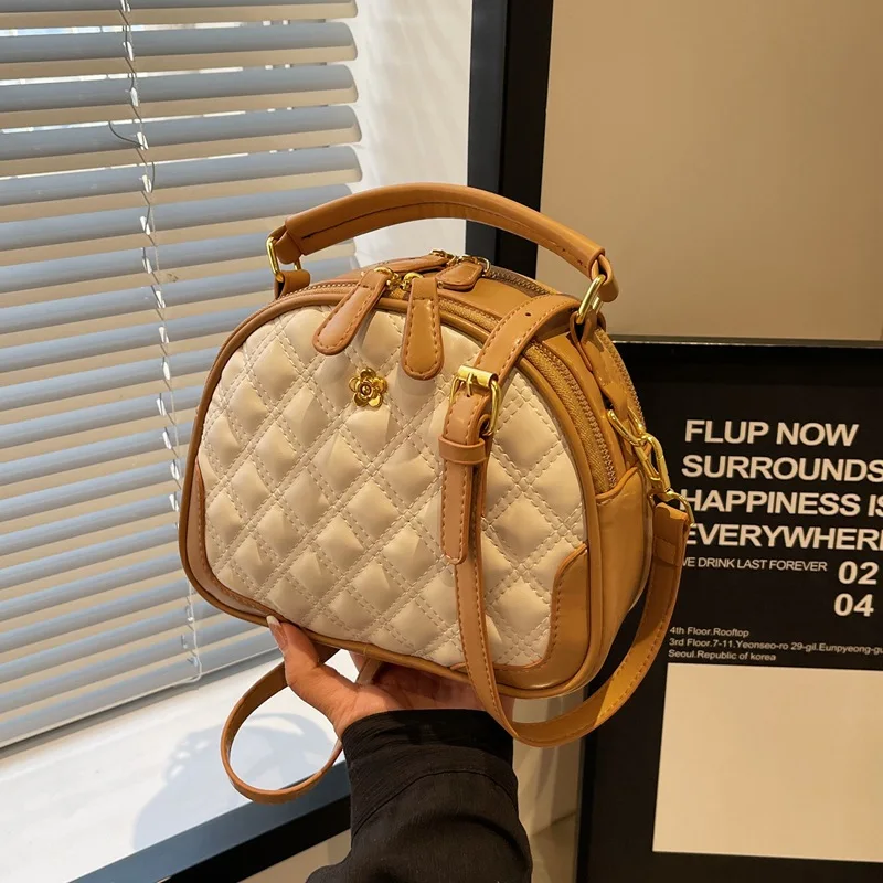 New Solid Color Women's 2024 Advanced Texture Special-Interest Design Crossbody Versatile Handheld Rhombus Shell Bag