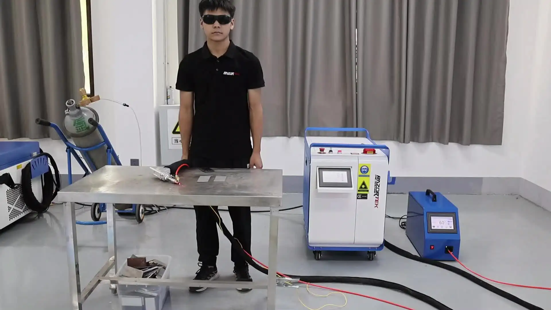 Очистка лазерных сварочных аппаратов 3 в 1 по металлу 1500 Вт 3000 цена хеджирования