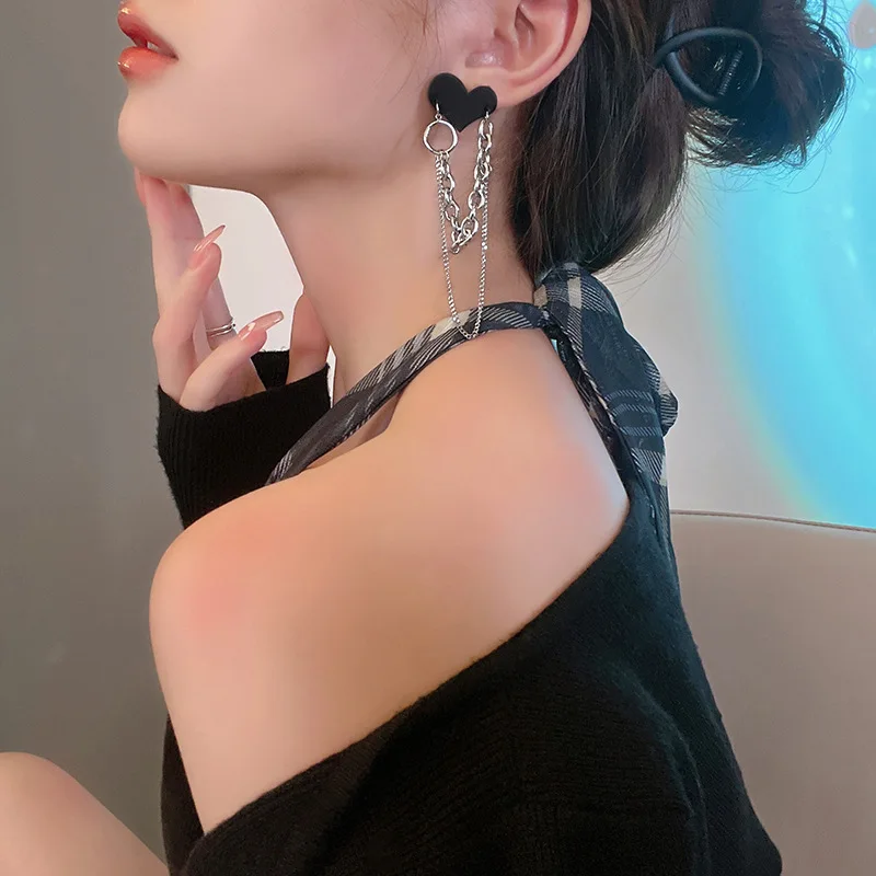 Hip Hop Black Heart Tassel Chain Earrings For Women Korean Brincos Femme Jewelry Streetwear Fashion,crystal tassel earrings,dangle earrings