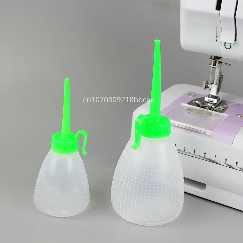 1pc Oil Liquid Can Pump Oiler 60ml/180ml Plastic Bottle For Old-Fashioned Household Industrial Flat Lockstitch Sewing Machine