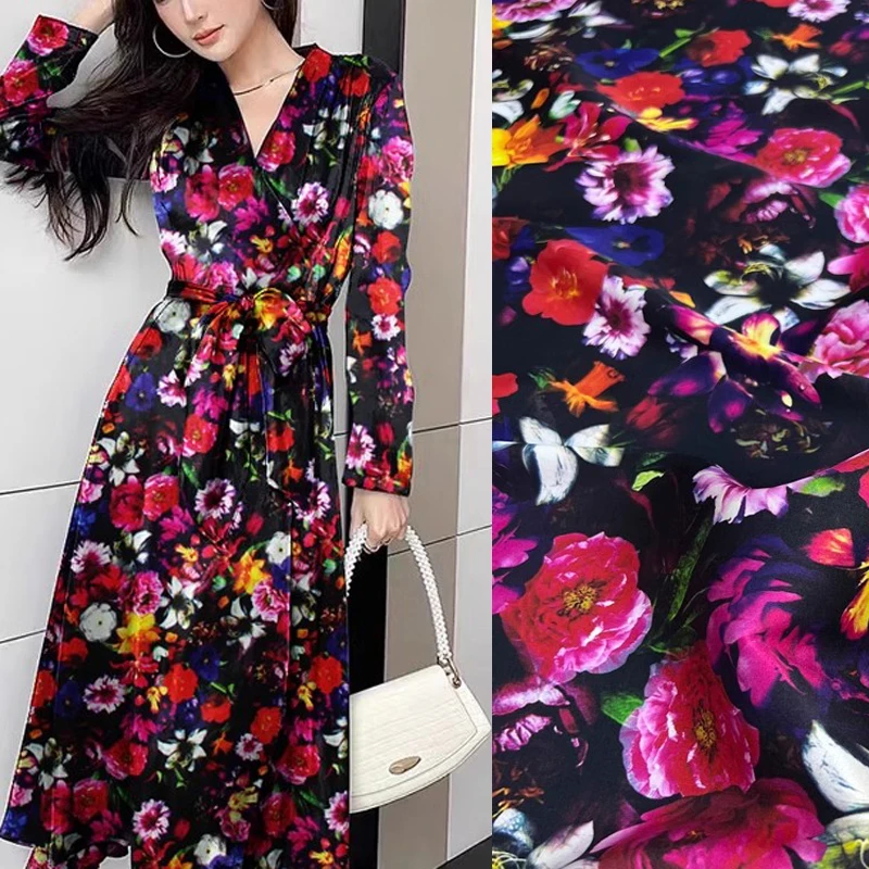 

Elastic Silk Satin Fabric with Black-white Gorgeous Floral Print-Ideal for Making Cheongsam Dress-93% Silk 7% Spandex 19MM D1380