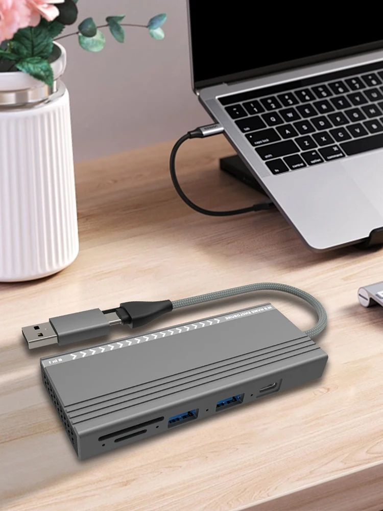 M.2 NVMe/SATA ϵ ̺ ̽, USB C ŷ ̼, 10Gbps ָ Ʈ ̺, 2 USB 2.0 Ʈ, SD/TF ī , PC ƮϿ
