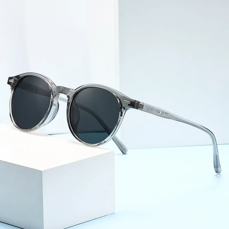 Retro Designer Small-Frame Round Myopia Sunglasses - UV400 Shades Eyewear