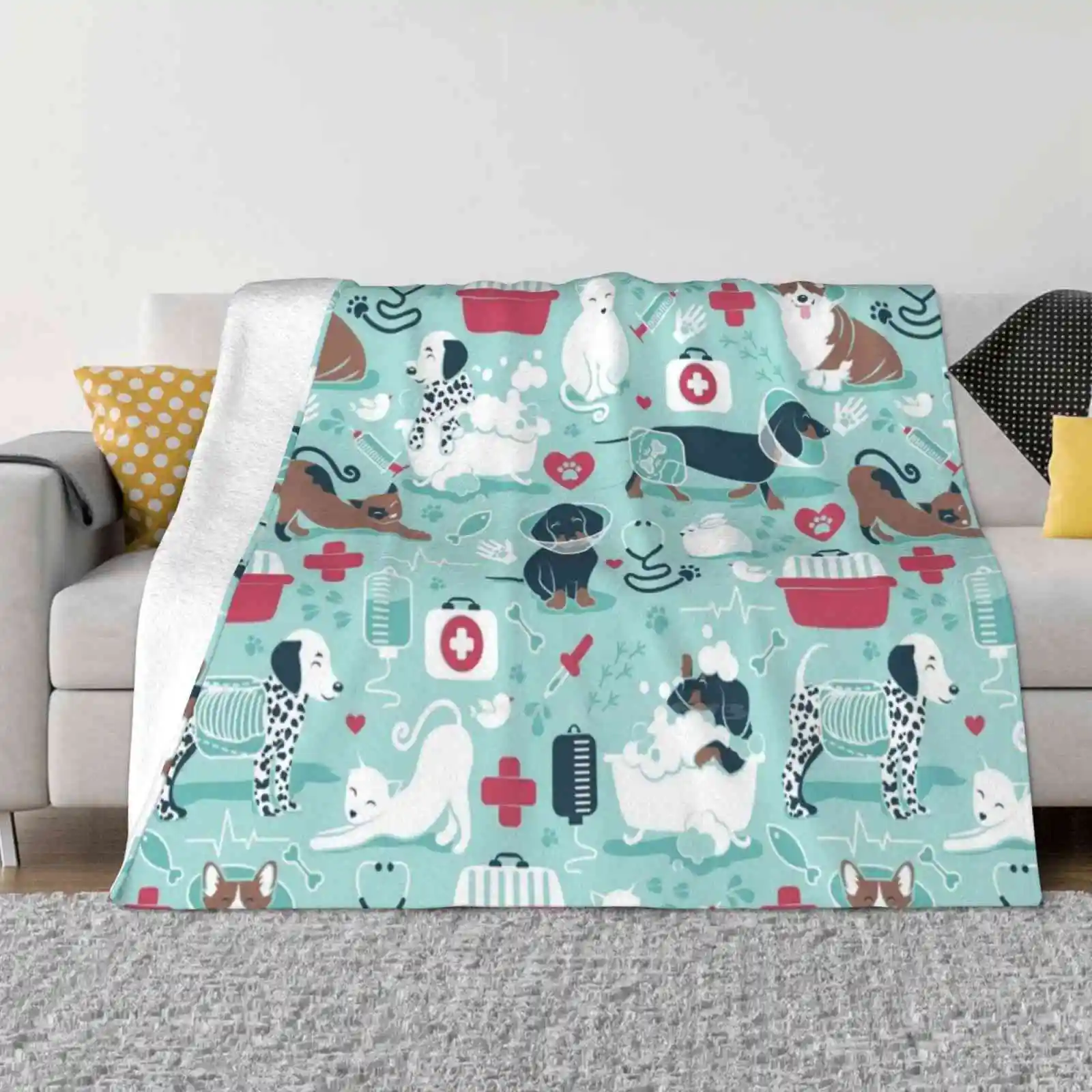 

Ветеринарная медицина, счастливые и здоровые друзья/водный фон красные детали темно-синие белые и коричневые кошки собаки и другие