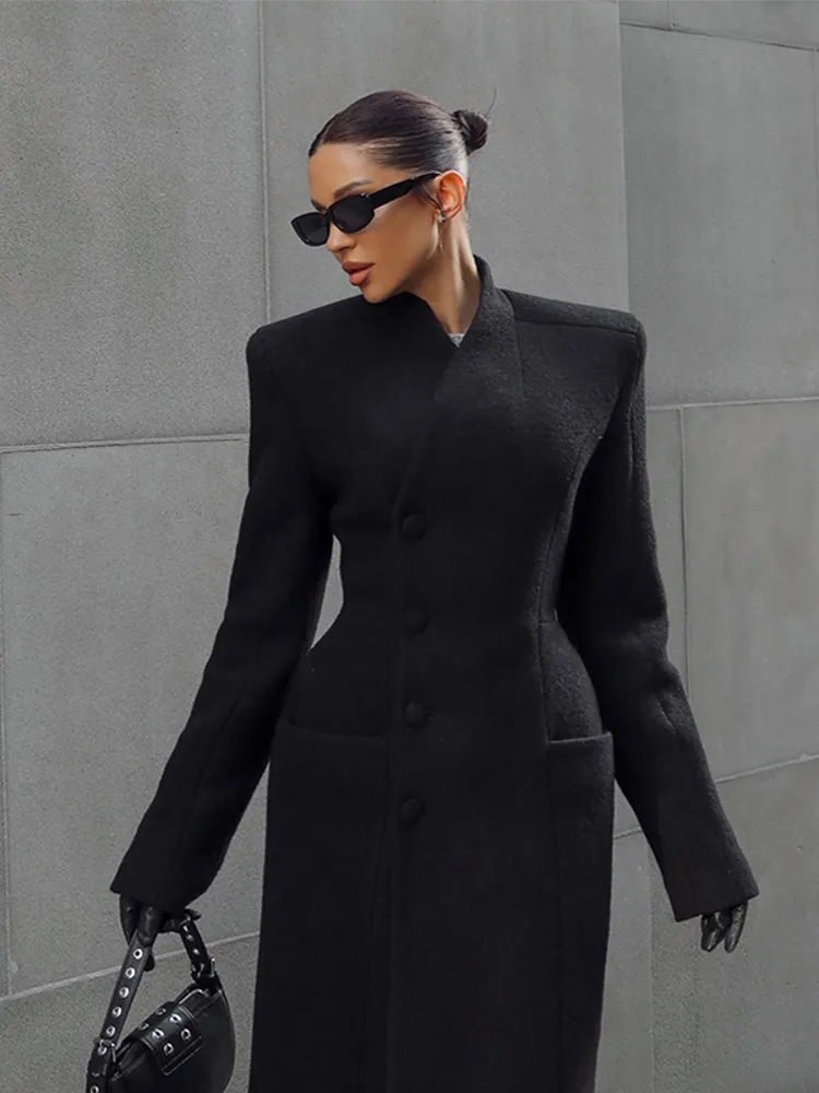 معطف نسائي طويل أسود أنيق بصدر واحد وخصر مشدود مصمم ملابس خارجية عالية الشارع أزياء نسائية غير رسمية