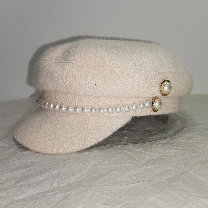 Women Winter Warm White newsboy caps female pearl Band Fur Hat Black military vintage flat top thick warm hats cotton newsboy cap,windproof winter hat