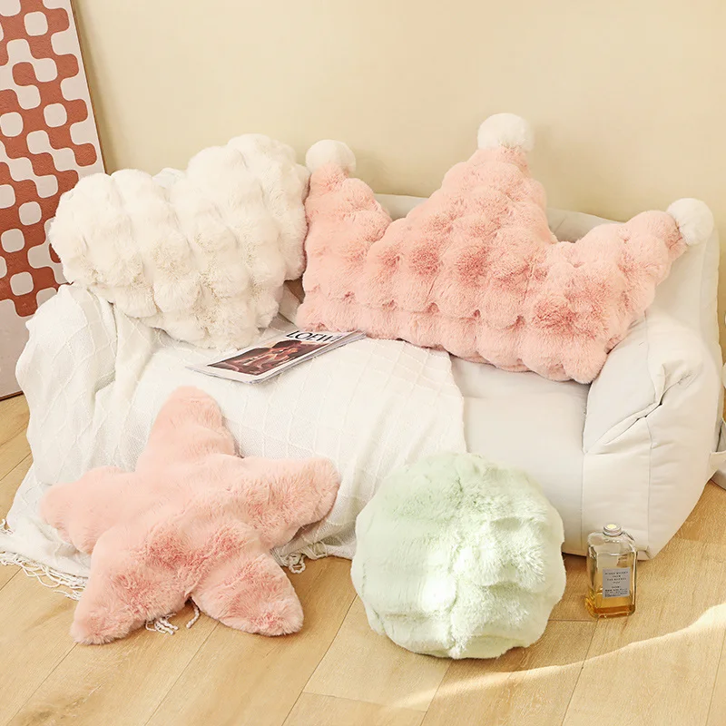 

INS Star Crown Love Pillow Plush Toy Cute Stuffed Heart Ball Throw Pillow for Girlfriend Soft Peluches Toys Cushion Home Decor