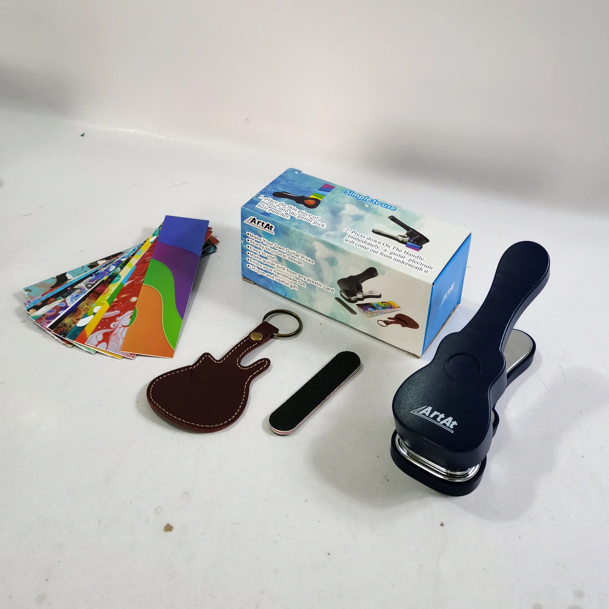 DIY-Gitarren-Pick-Punch-Maker, recycelte Plastikkarten zum Plektrum für akustische E-Bass, mit 15 Stück Pick-Streifen – Detail 3