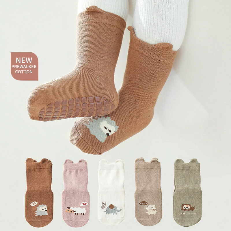 

2022 Spring And Autumn New Children's Floor Socks Baby Non Slip Cartoon Toddler Socks Boys And Girls' Mid Tube Baby Socks