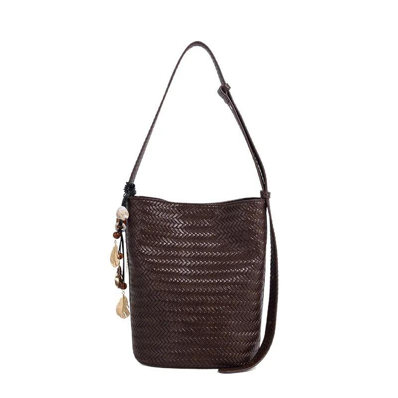 Handmade Woven Shoulder Bag for Women Vegan Leather Tote Bag Beach Travel Handbags and Purses Designer Basket Bucket Bags