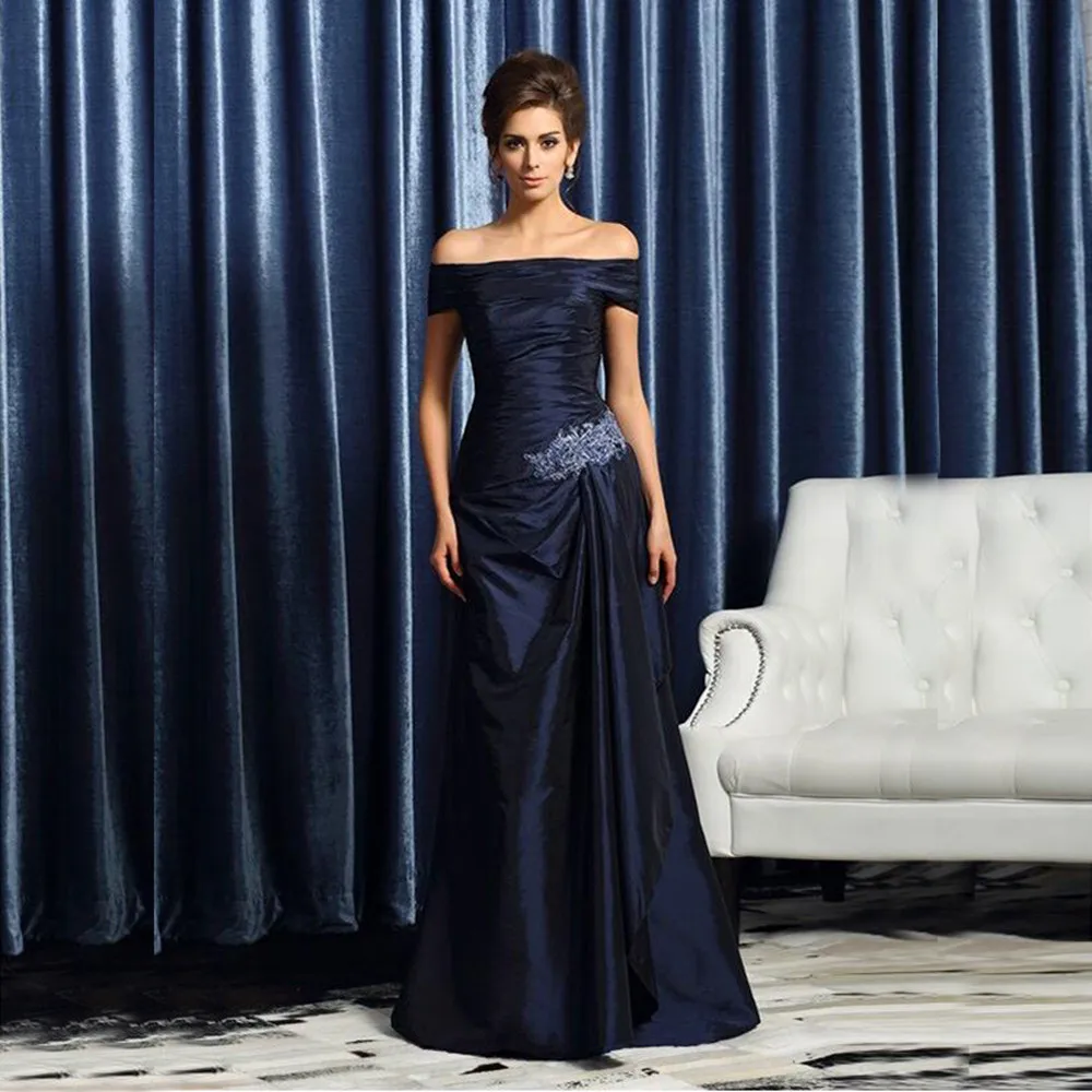 

Modern Dark Navy Short Sleeve Mother of the Bride Dresses Off Shoulder Boat Neck Pleating Beaded Wedding Guest Dress 2022
