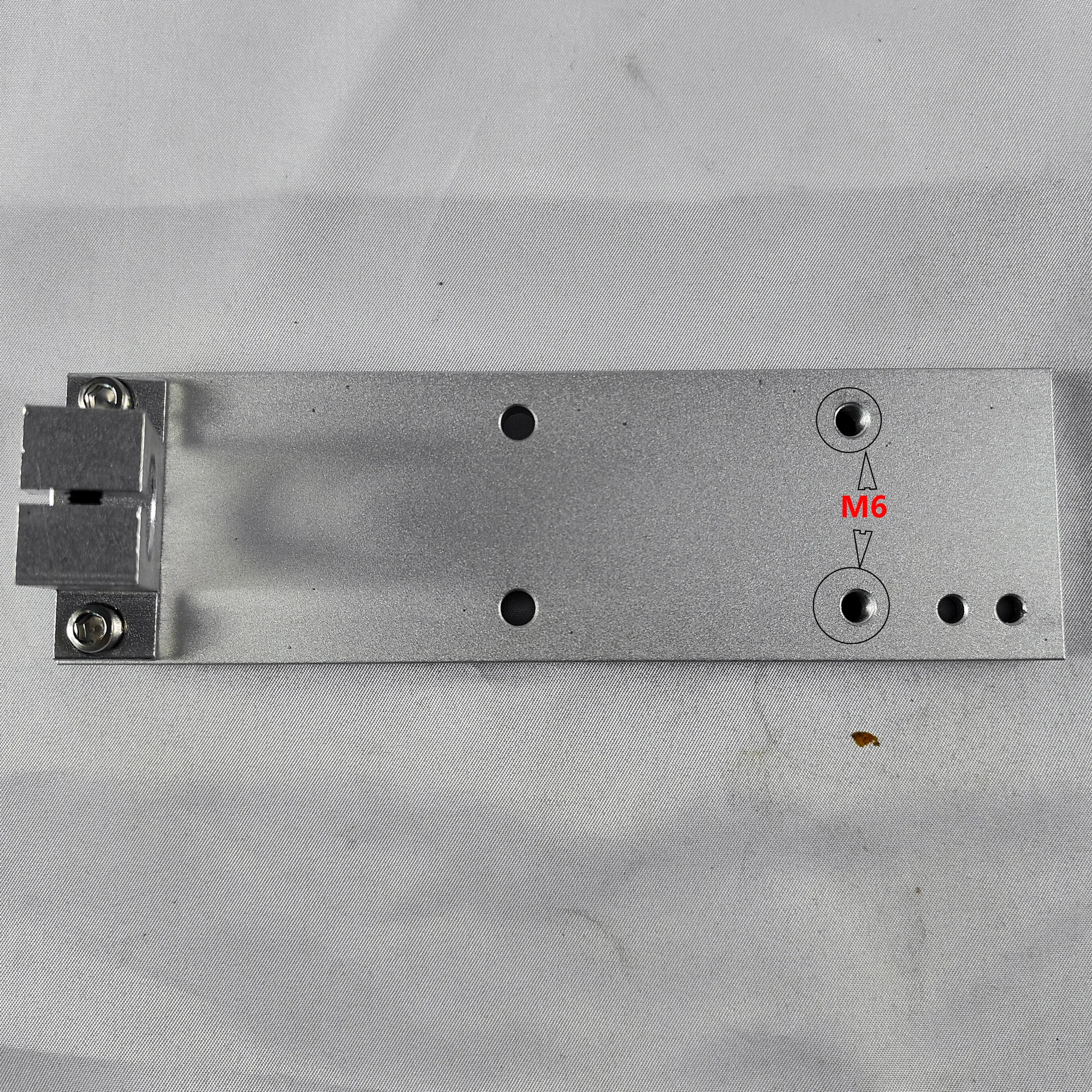 Description Picture 3 of itemAluminum alloy base plate +16mm bracket, as an accessory for knife sharpener