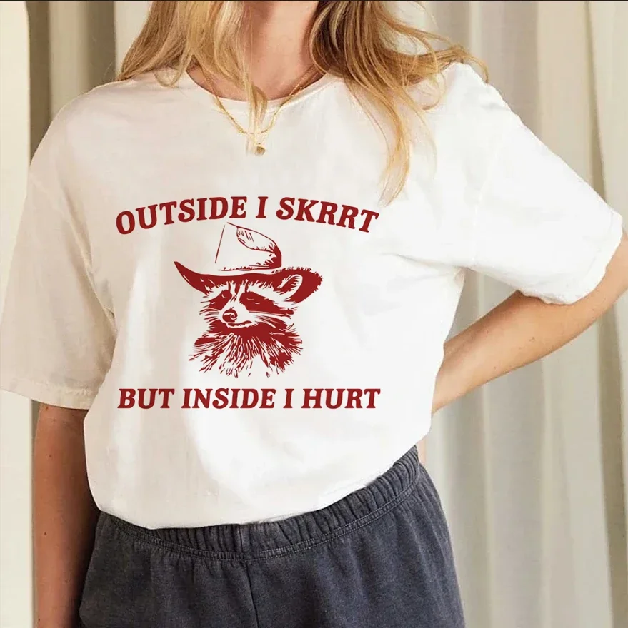 

Футболка с коротким рукавом и принтом енота, модная Стильная Милая женская футболка с рисунком внутри, Повседневная футболка