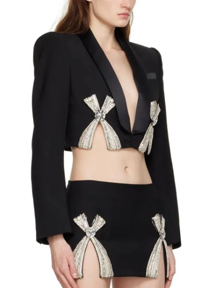 KBQ Temperament Spliced Diamonds Blazer For Women V Neck Long Sleeve Solid Split Straight Cropped Blazers Female Clothing New