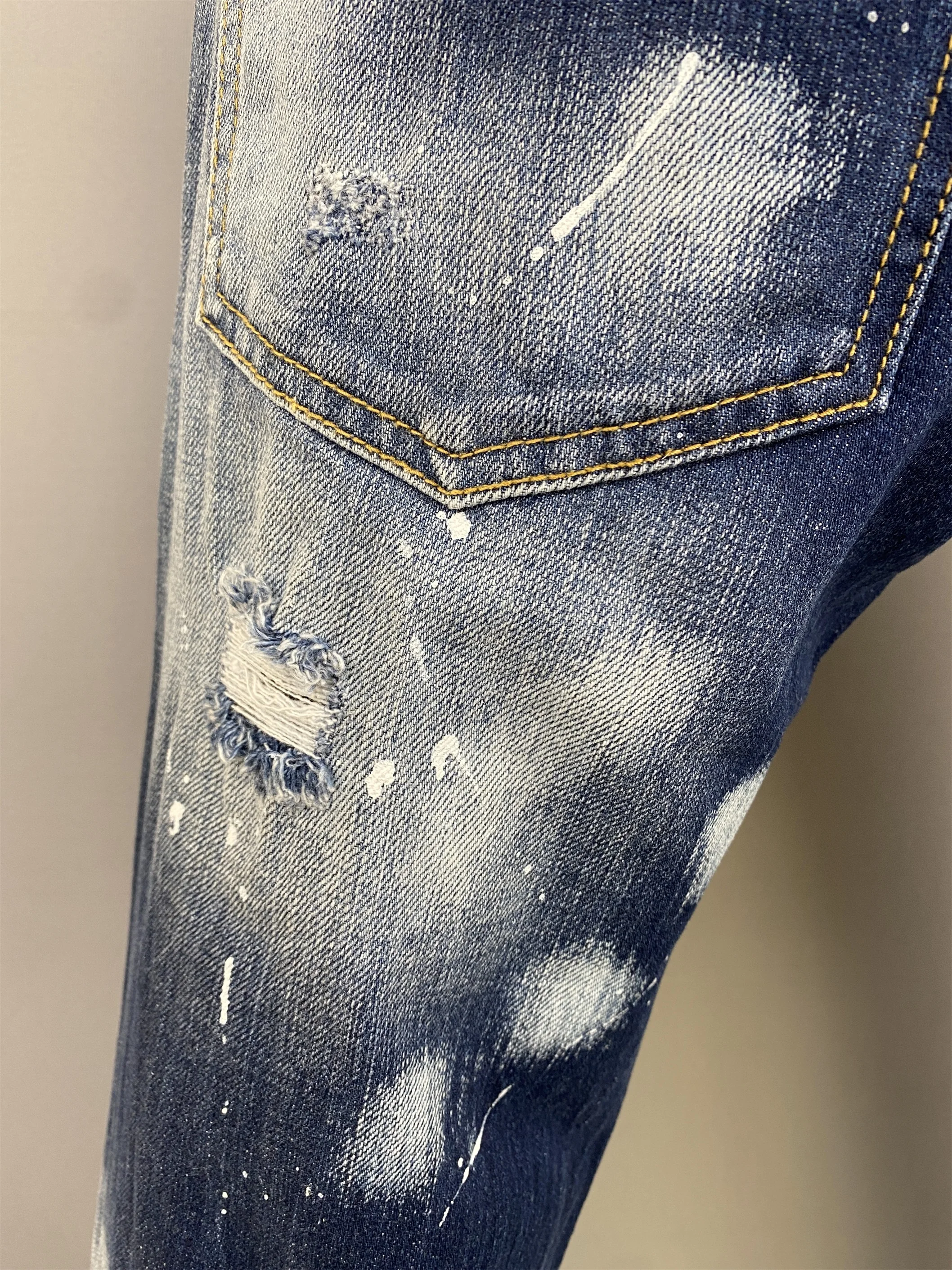 2024 Spring/Summer New D2 Jeans Trendy Men's Washed Worn Hole Patches Painted Slim Fit Small Feet Denim Pants Men's
