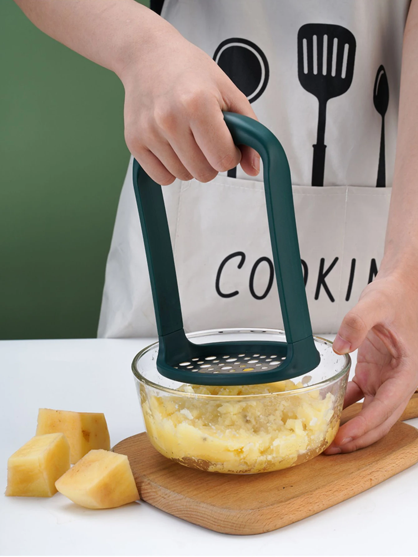 Pressed Potato Masher Ricer Puree Juice Maker Potatoes Mud Pusher Smooth Musher Fruit Machine Kitchen Gadgets WORTHBUY Potato Masher