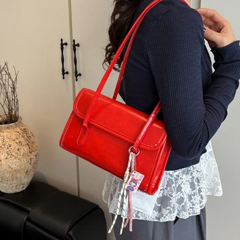 Borse a tracolla da donna in pelle PU moda Borsa da pendolare da donna sotto le ascelle Borse da donna portatili di grande capacità con pendente 1