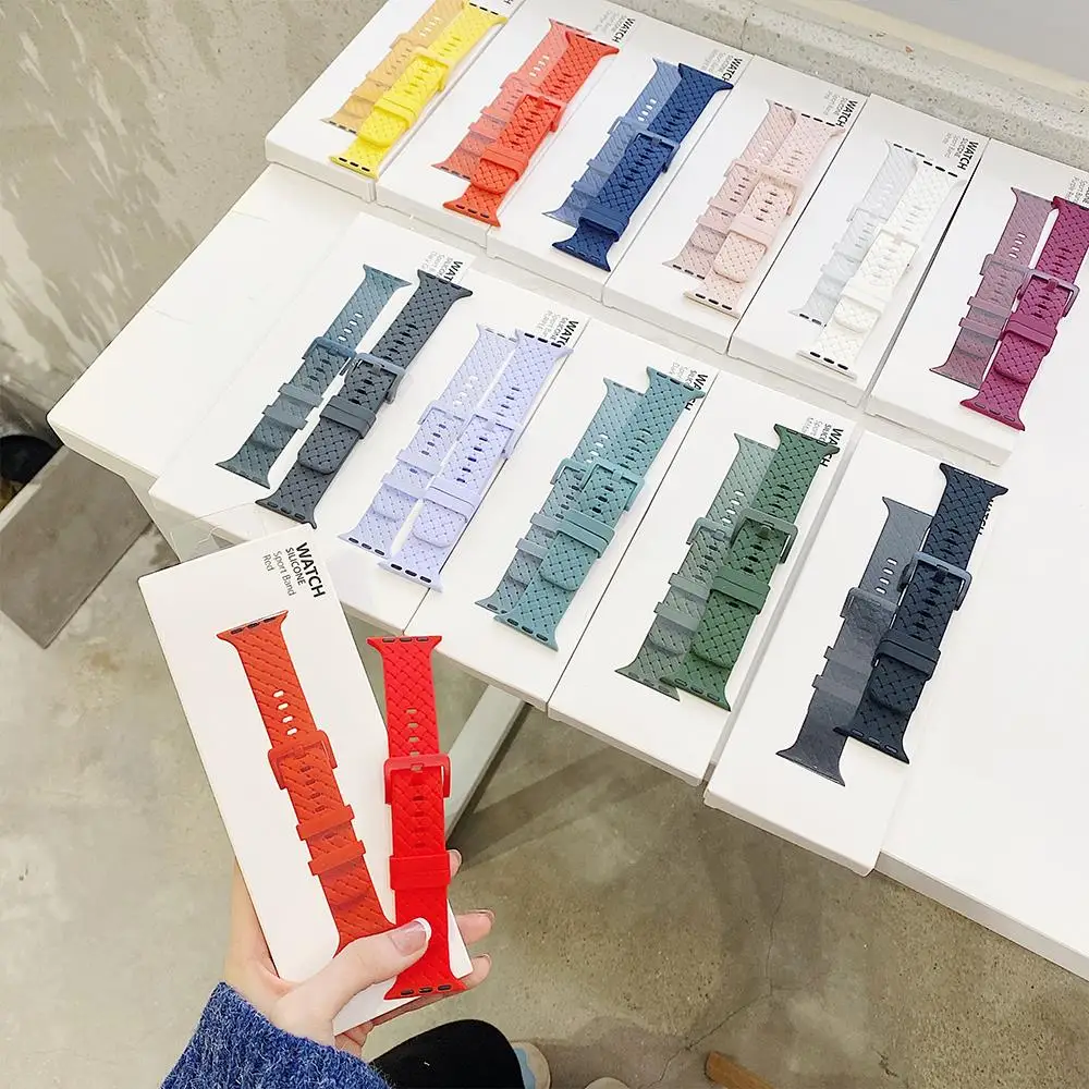 

Silicone Strap For Apple Watch band 44mm 40mm 45 mm 41mm 42mm 38mm Watchband Braided bracelet Correa iWatch Series 7 6 SE 5 4 3