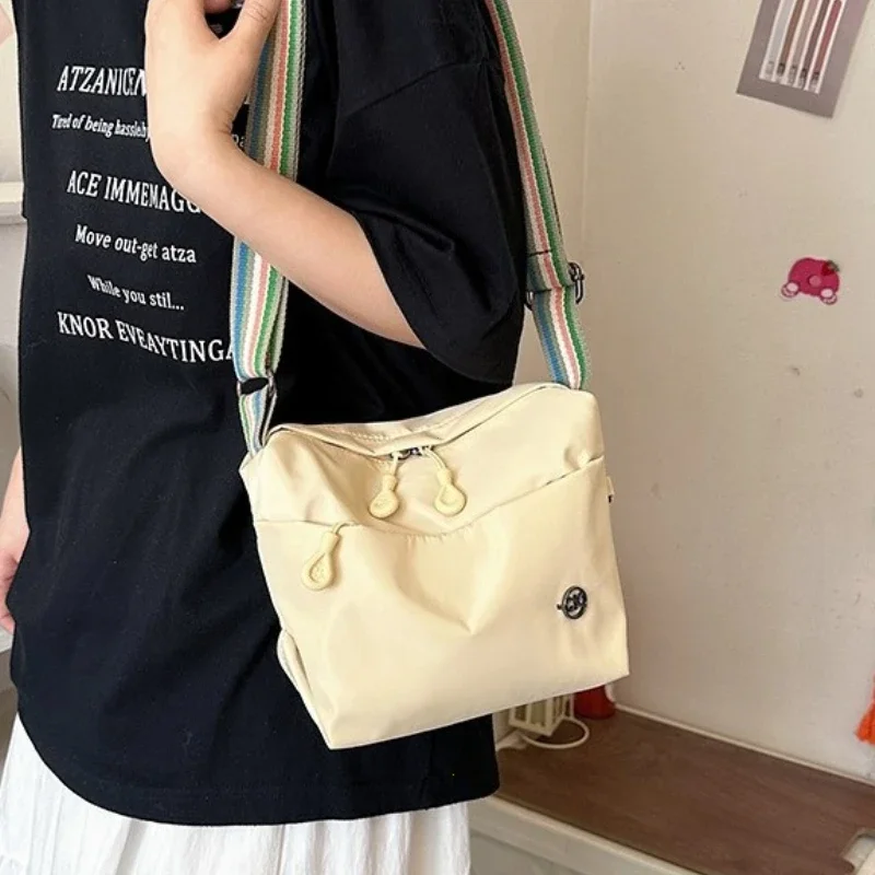 Ultra-light Nylon Crossbody Bag for Women Adjustable Wide Strap Lightweight Women's Bag Casual Messenger Bag MultiPocket Handbag