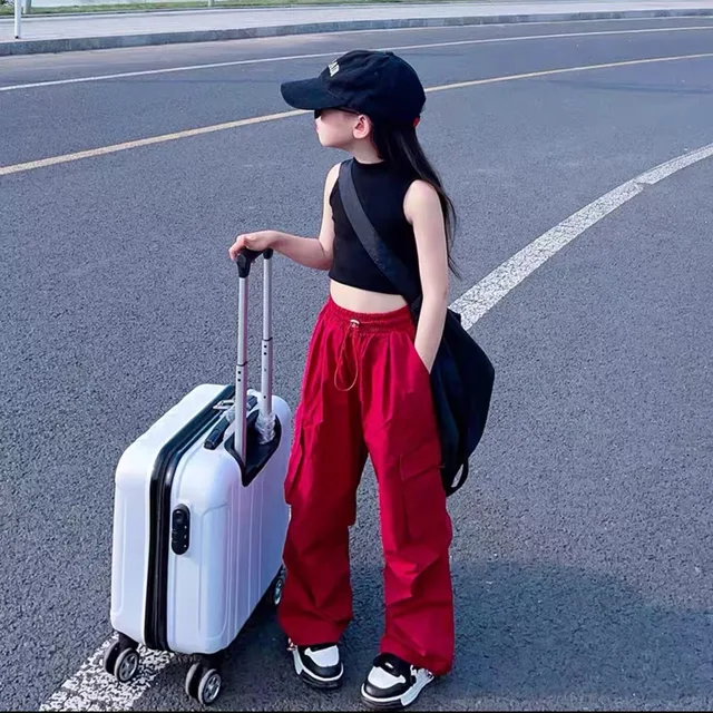 Girls Vintage Cargo Sweatpants 2