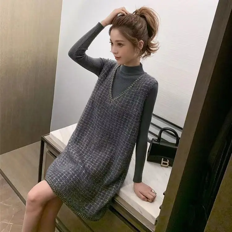 

Knitted Tank Top Women's Spring and Autumn Leisure Sleeveless V-neck Sweater Korean Fashion Loose Versatile X323