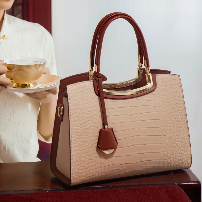 

Large Capacity Women's Handbag Luxury Fashion Vintage Shoulder Bags Senior Sense Versatile Bags Alligator Sprint Solid ColorLady
