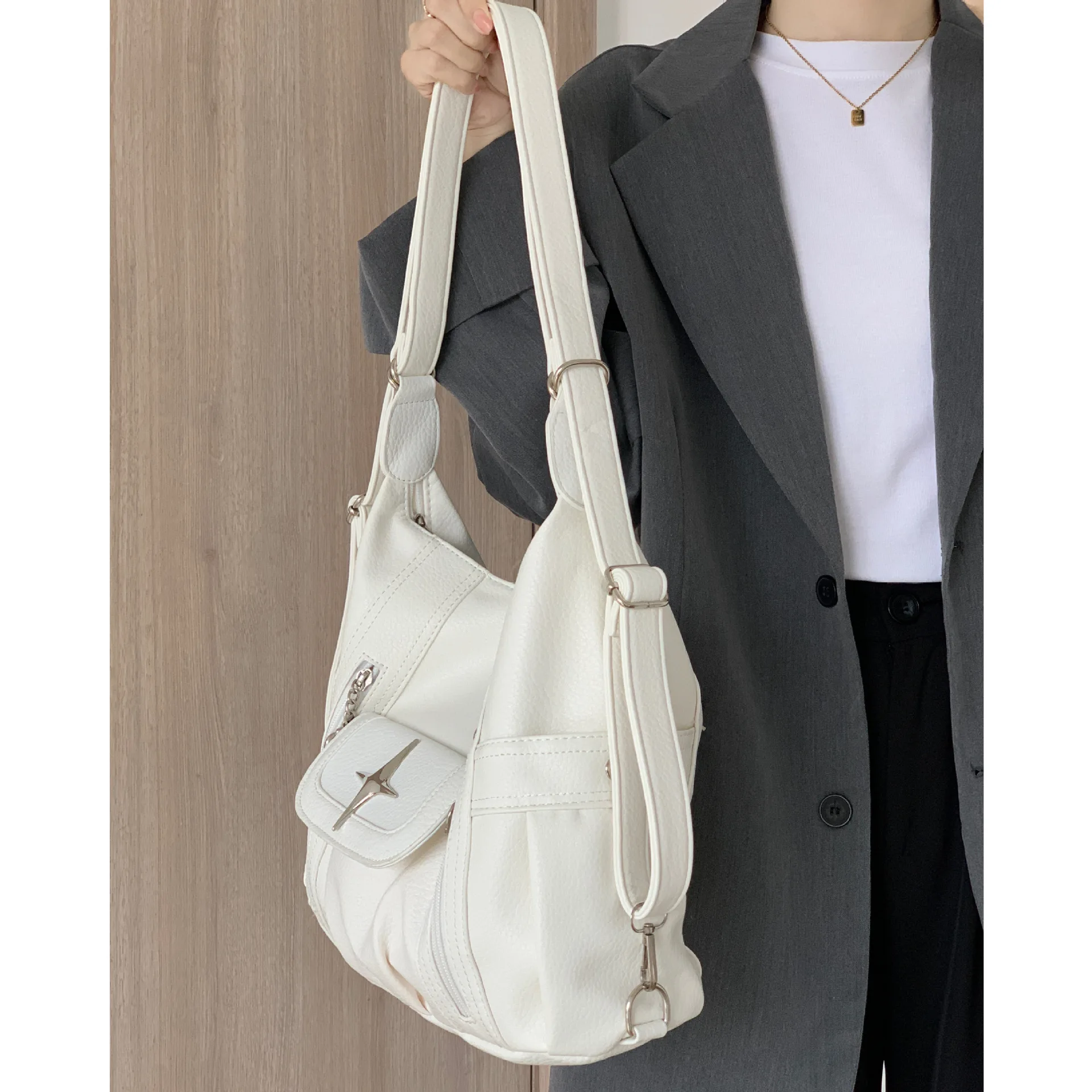Large Capacity Casual Tote Bags for Women Pu Leather Underarm Shoulder Bag White Fashion Backpacks Girls School Crossbody Bag