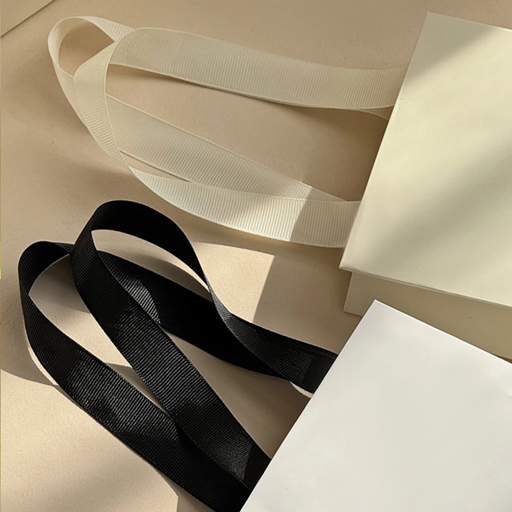 100 Stück Luxuriöse Papiertüten mit Eigenem Logo für Schmuck, Einkauf, Geschenke, Kosmetik, Schlüsselanhänger, Parfüm, Hochzeitsgeschenke und Süßigkeiten-Organizer – Detail 5